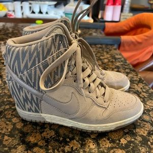 buy nike sky high dunks